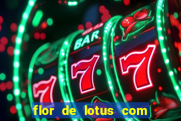 flor de lotus com lua tatuagem